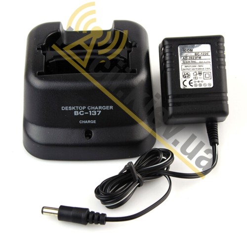 Зарядний пристрій Icom BC-137